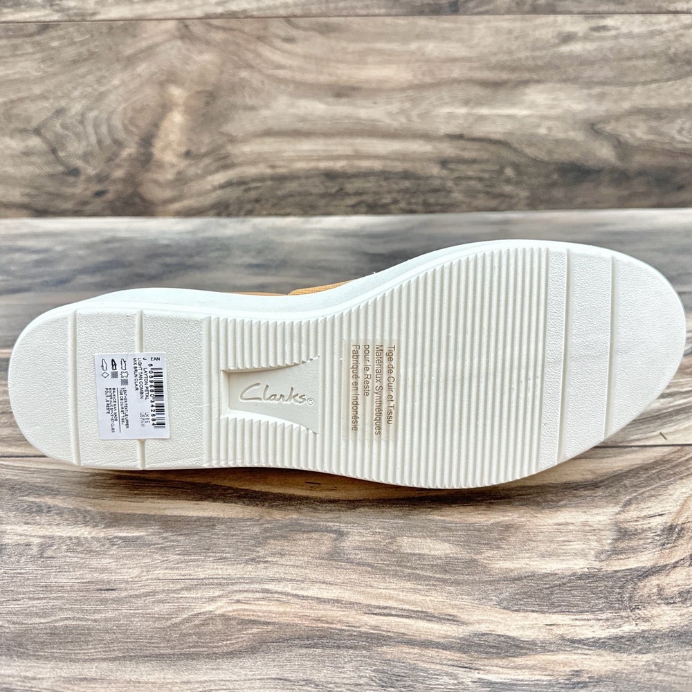 NIB Clarks Layton Petal 8.5W WIDE Slip On Comfort Sneakers Light Tan Combo - Picture 9 of 11